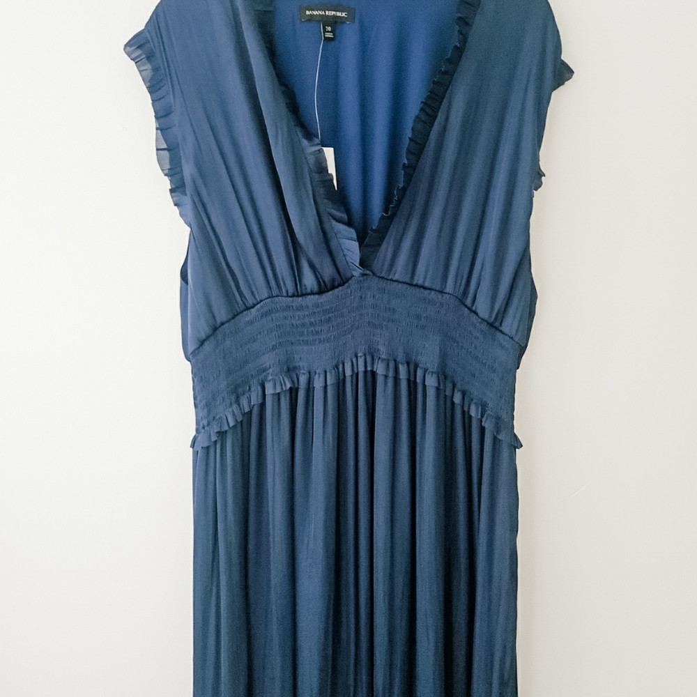 Banana Republic silky dress